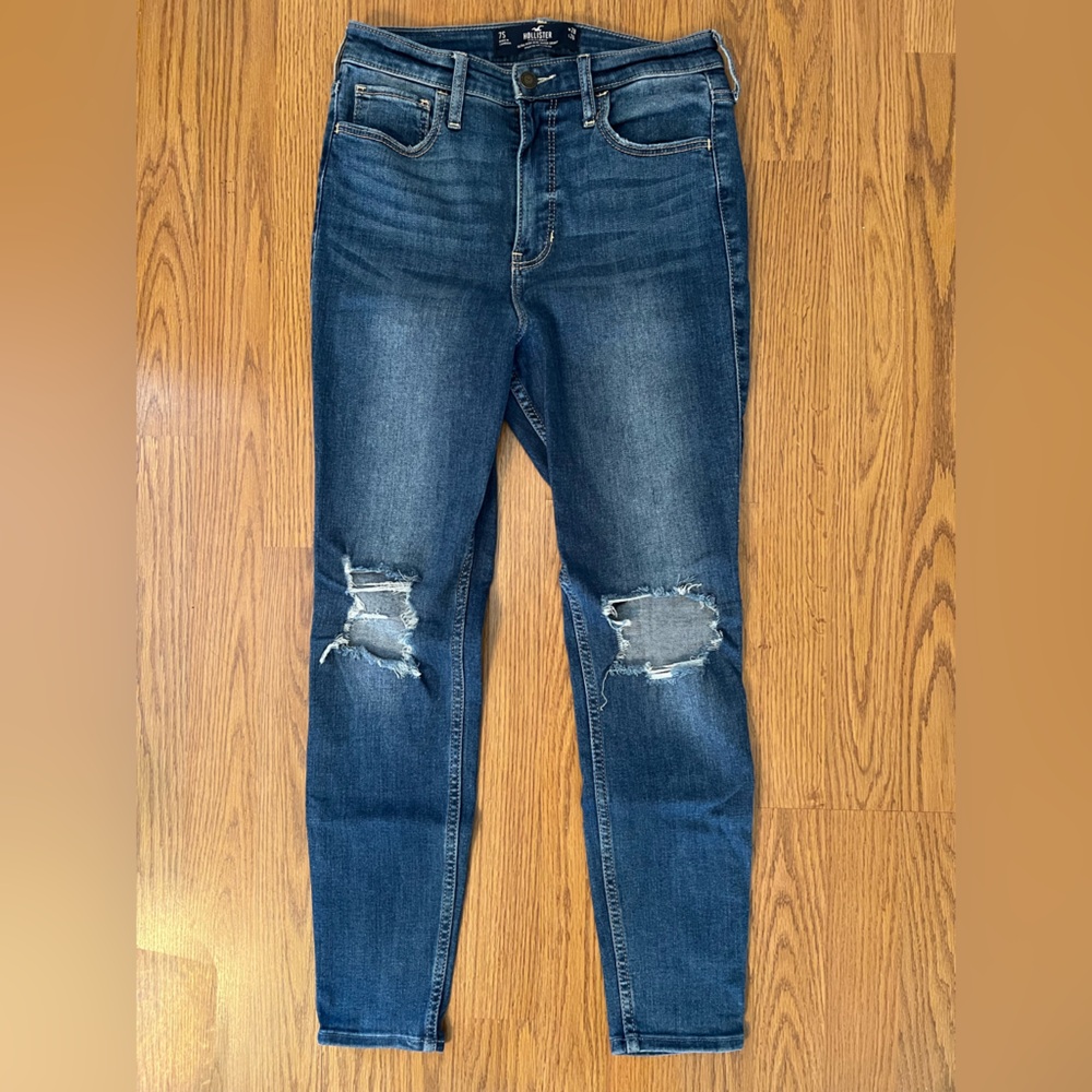 Hollister Women’s Blue Ultra High-Rise Super Skinny Jeans Size 28 W 26 L